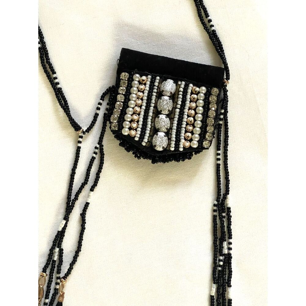 Vintage Micro Seed Bead Mini Necklace Handbag Purse Black & White Pearl  14"